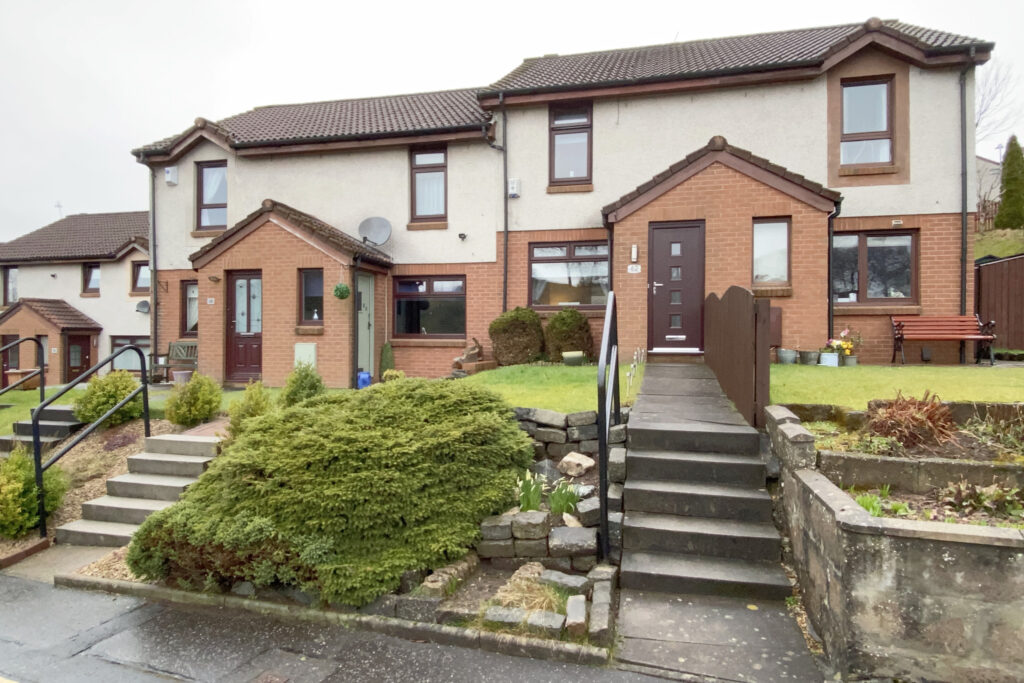 62 Antonine Gardens, Hardgate, G81 6BJ McHugh Estate Agents