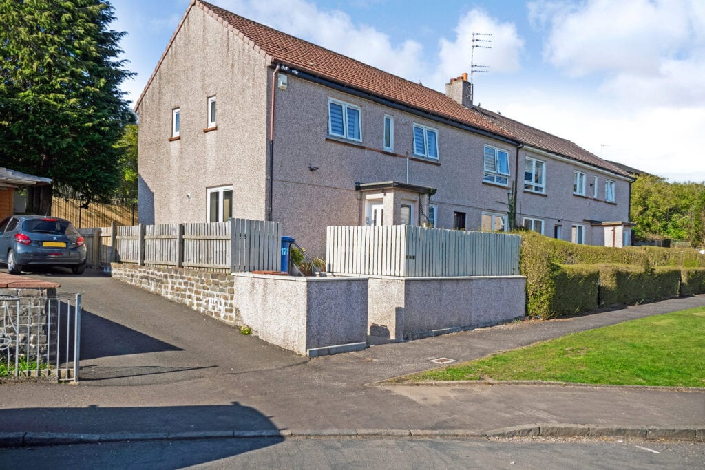 121 Lennox Drive, Faifley, G81 5DT McHugh Estate Agents