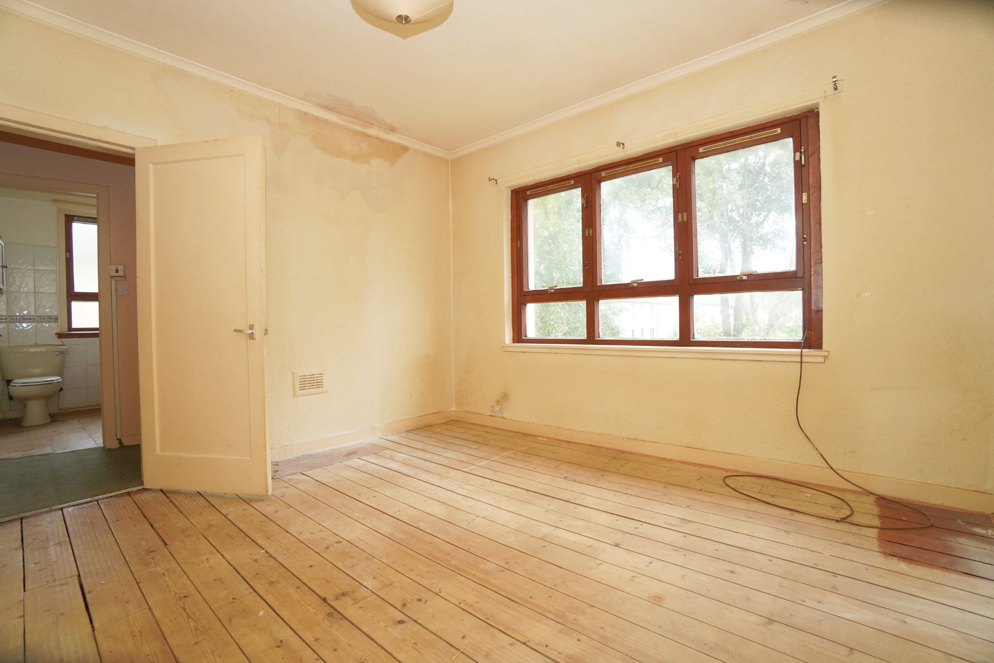 121 Kinellar Drive, Glasgow, G14 0EU McHugh Estate Agents