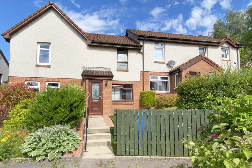 68 Antonine Gardens, Hardgate McHugh Estate Agents