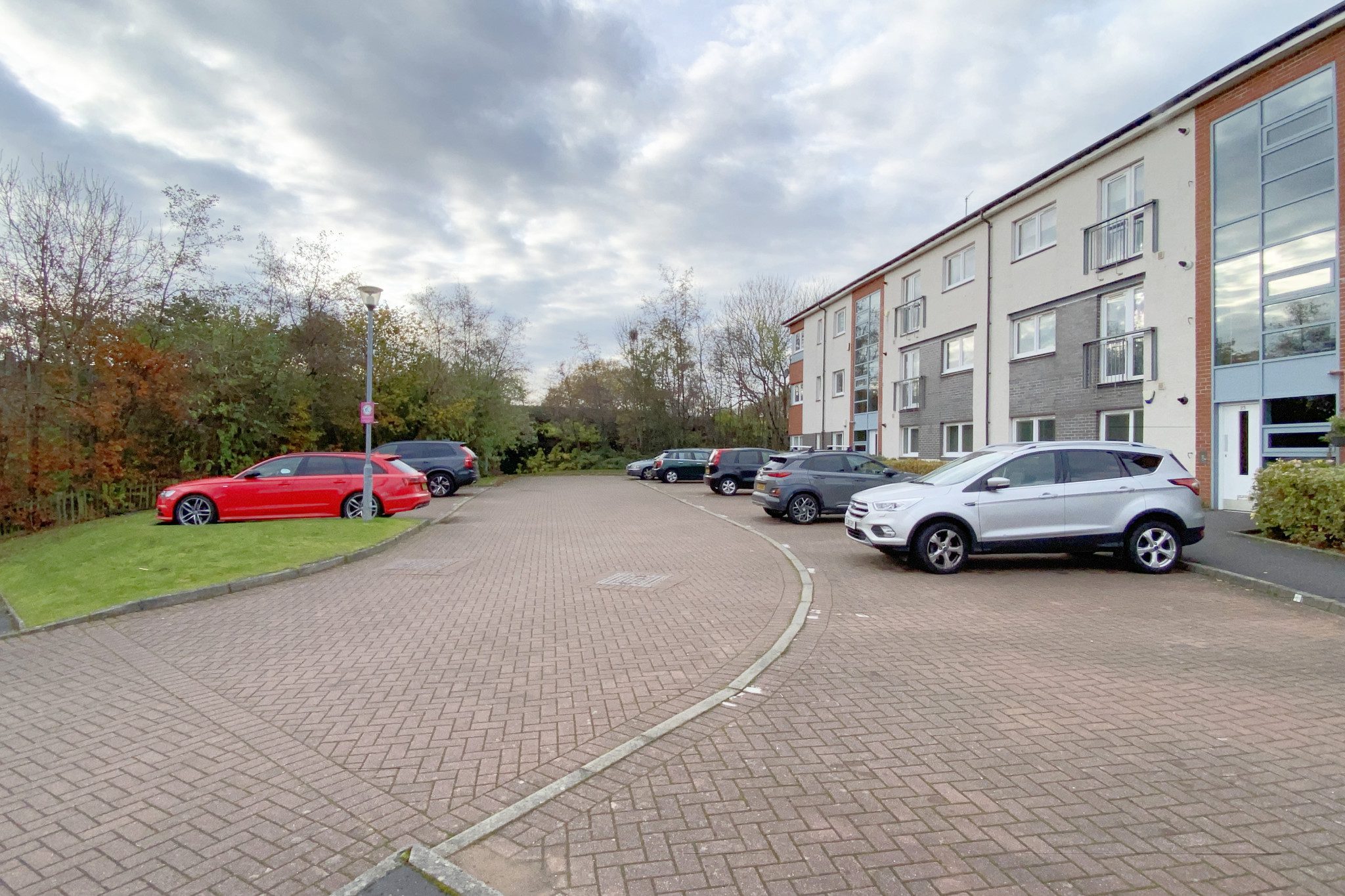 0/1, 23 Miller Street, Clydebank G81 1UP McHugh Estate Agents