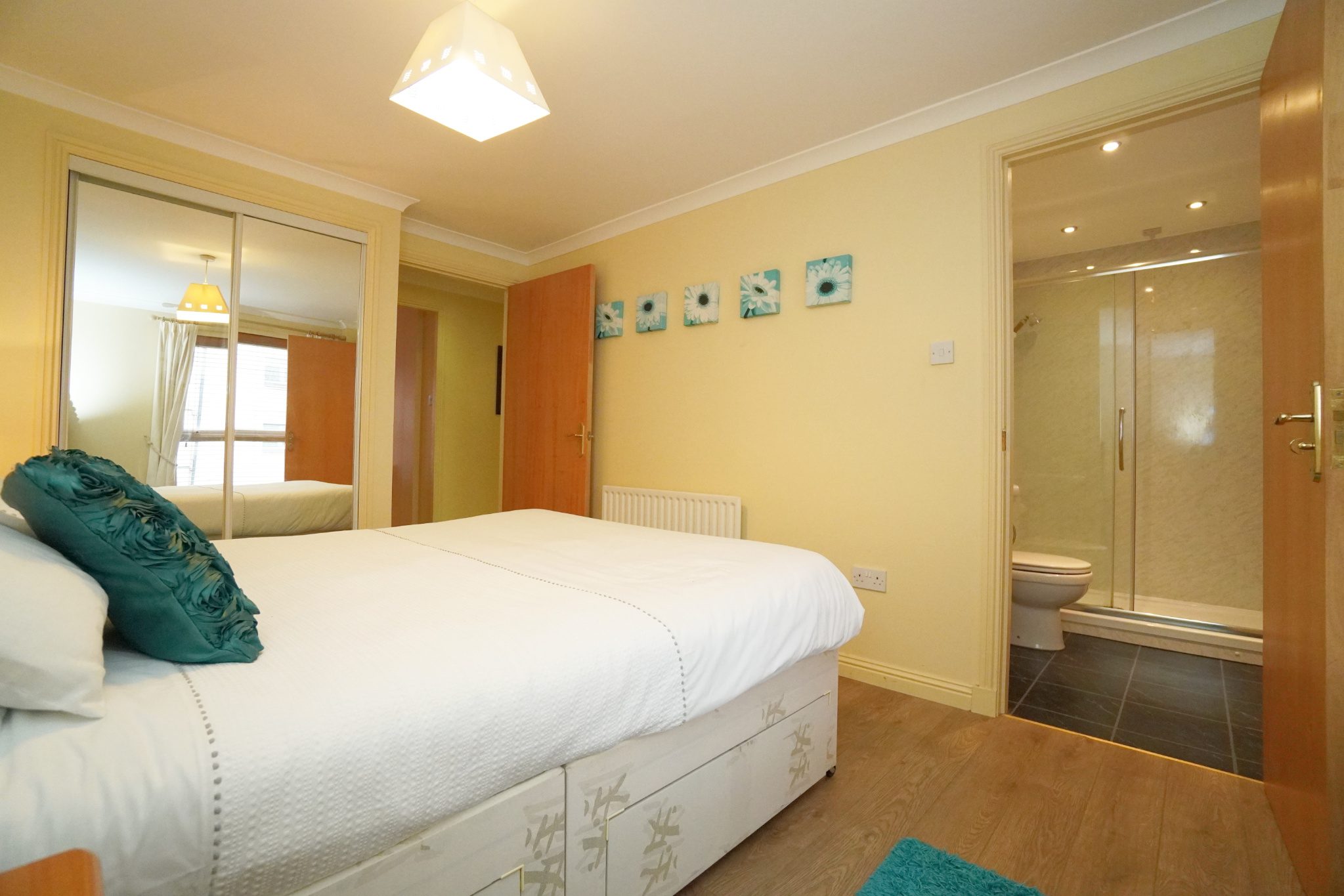 Flat 6, 12 Partick Bridge Street, Partick G11 6PL McHugh Estate Agents