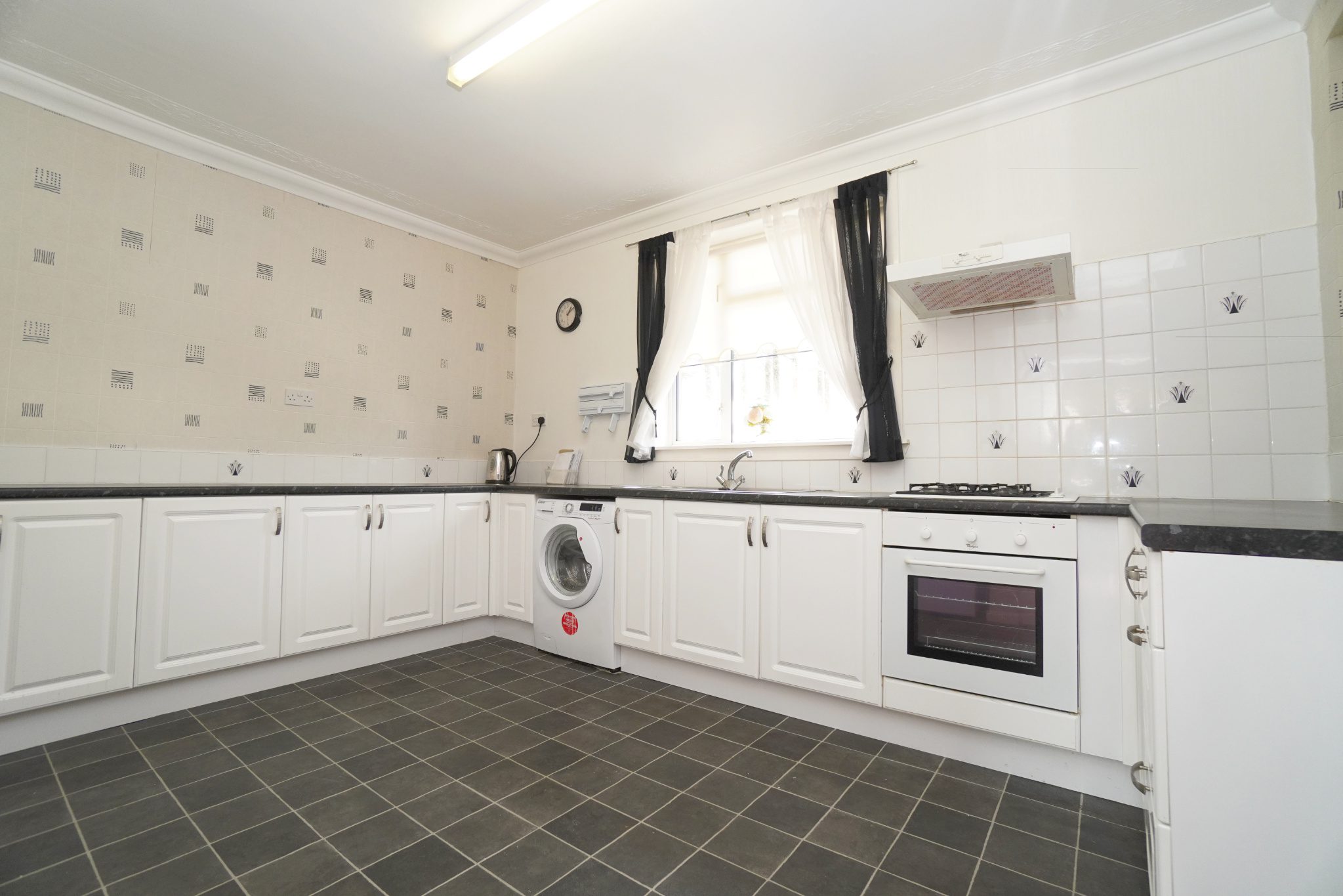 54 Dalgleish Avenue, Duntocher G81 6DU McHugh Estate Agents