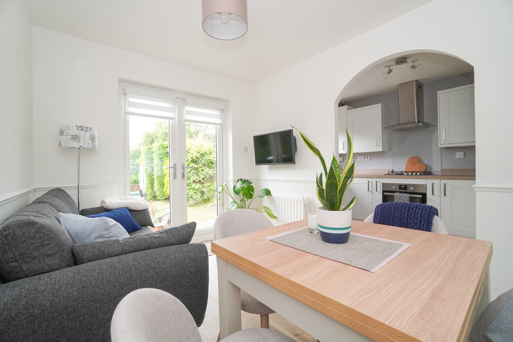 1 Oronsay Crescent, Old Kilpatrick McHugh Estate Agents