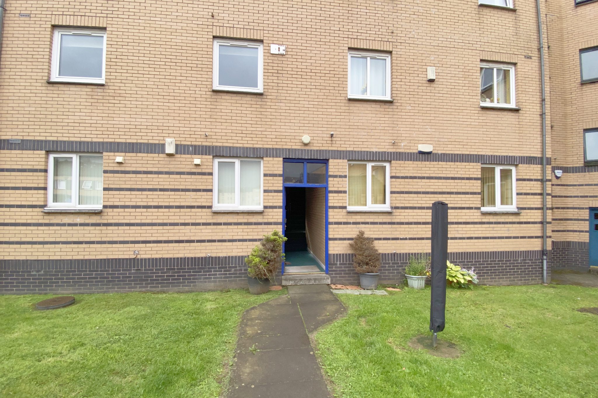 Flat 3 135 Glasgow Road, Clydebank G81 1QL McHugh Estate Agents