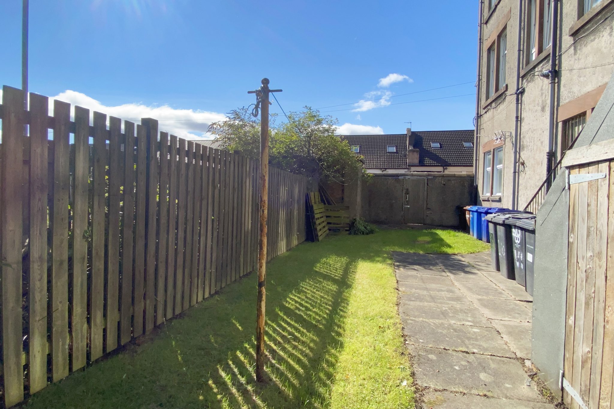 2/1, 50 Cochno Street, Clydebank G81 1RG McHugh Estate Agents