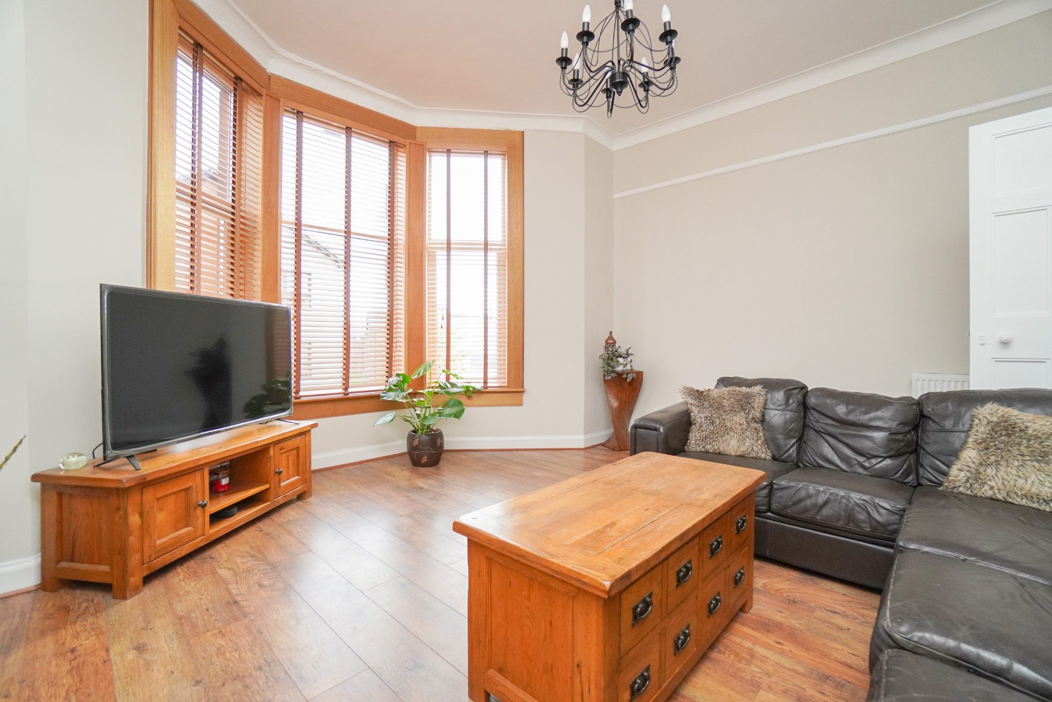 5b Whitecrook Street, Clydebank McHugh Estate Agents