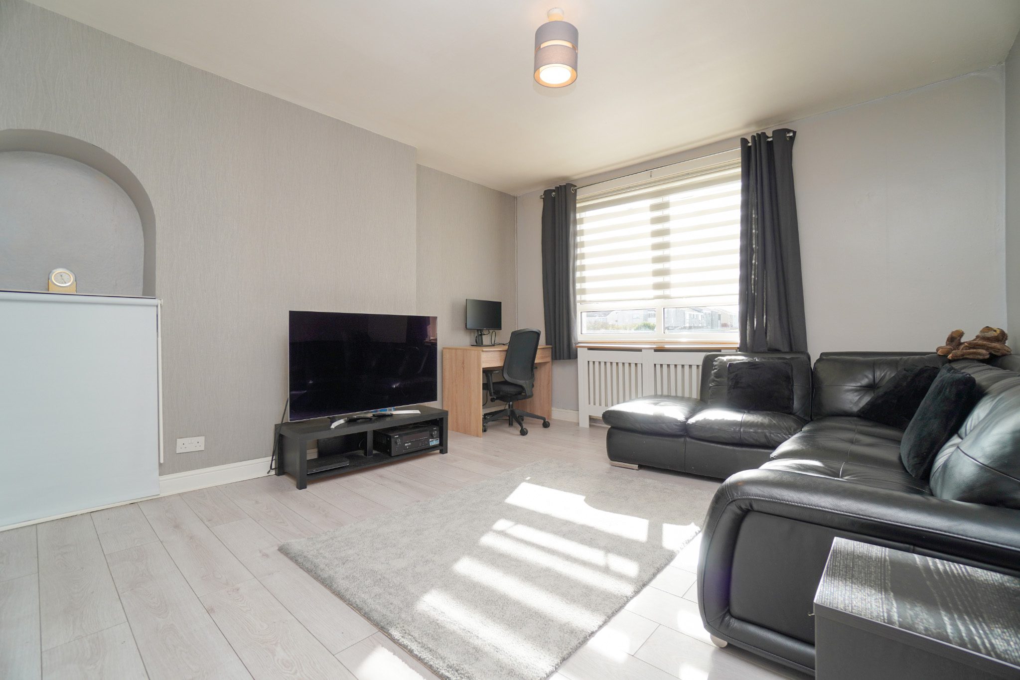 16 Broom Drive, Clydebank McHugh Estate Agents