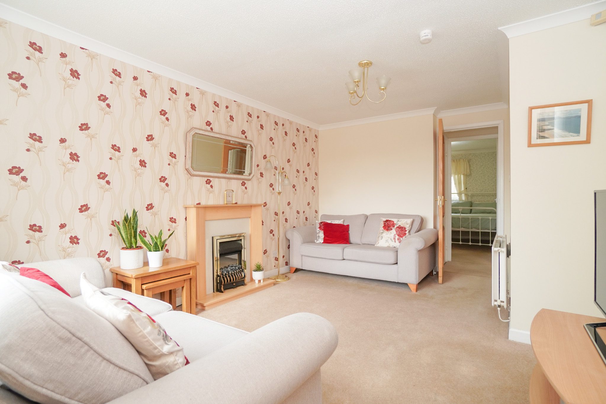 Antonine Gardens, Duntocher McHugh Estate Agents