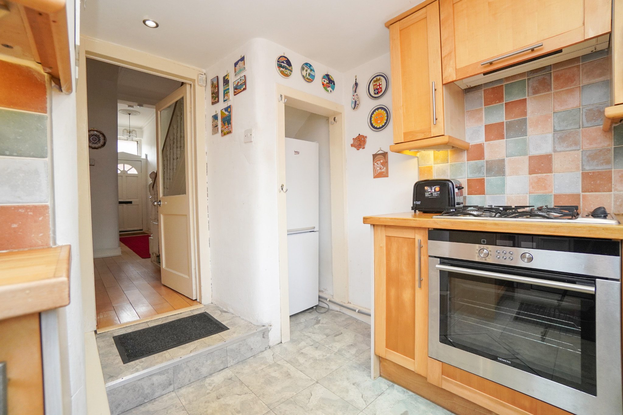 Dumbarton Road, Yoker McHugh Estate Agents