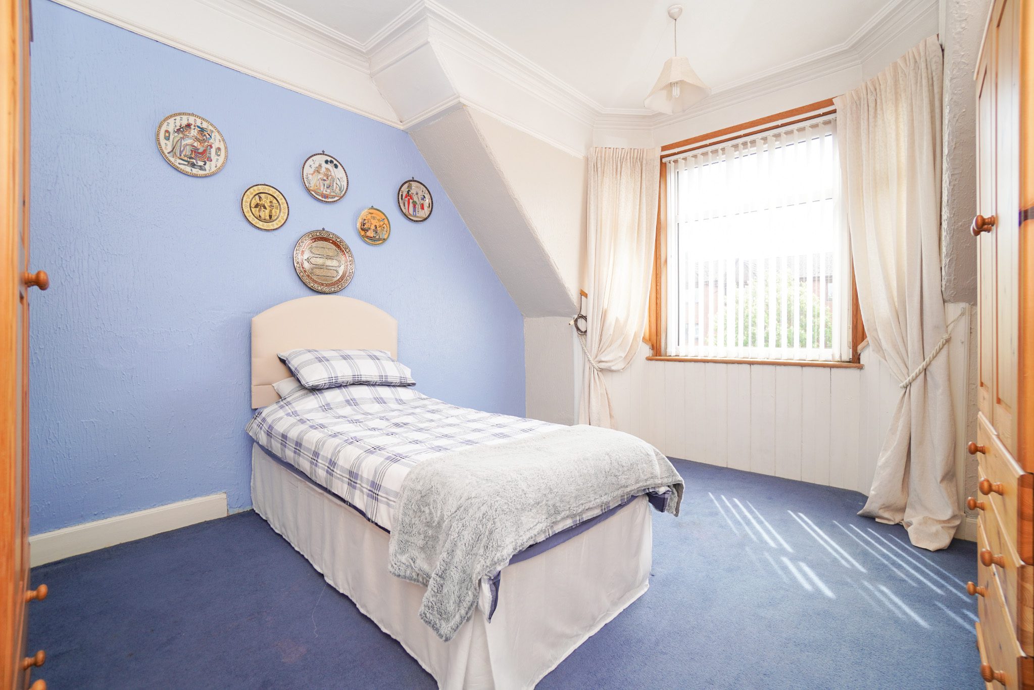 Dumbarton Road, Yoker McHugh Estate Agents