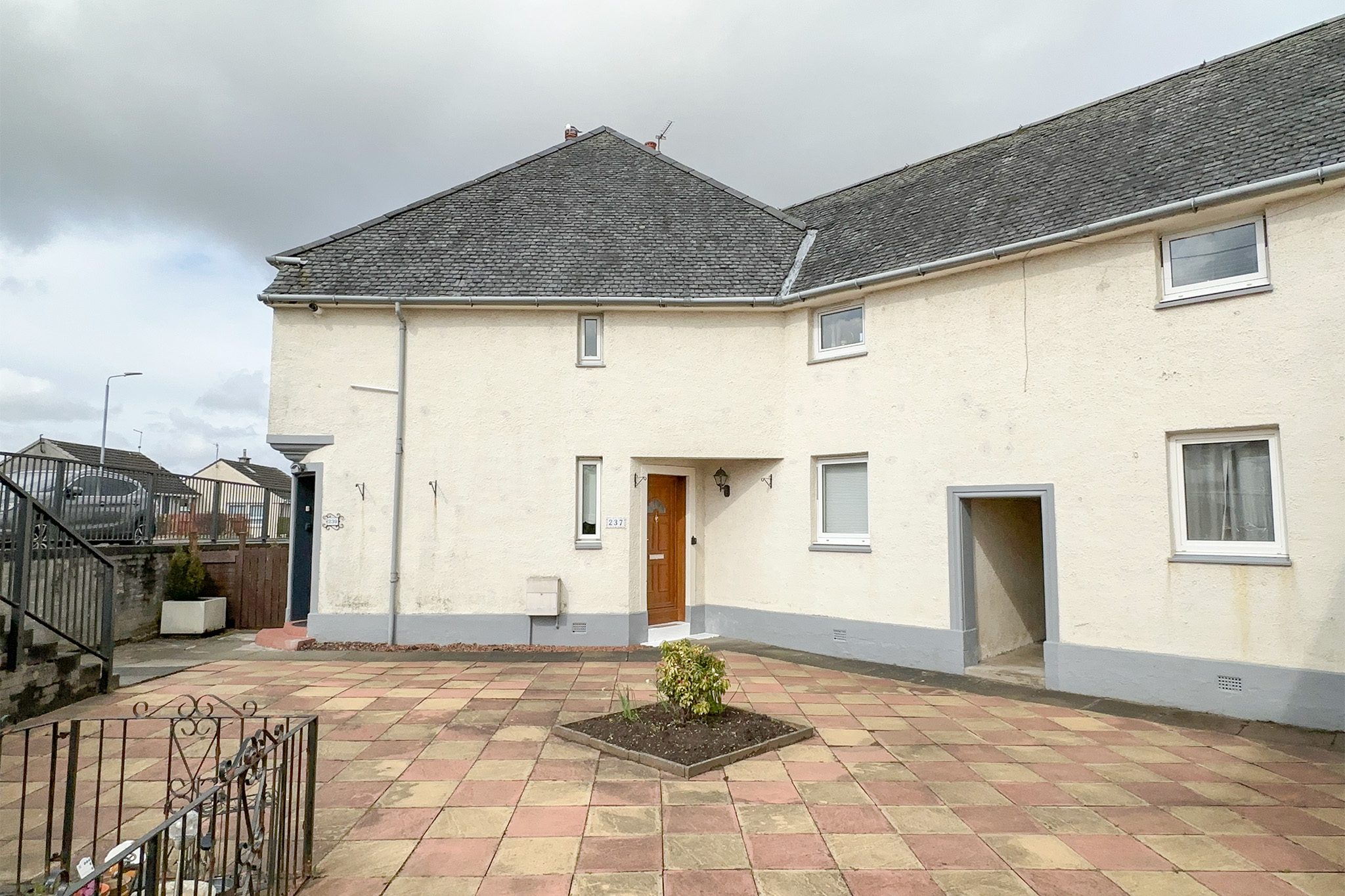 237 Dumbarton Road, Old Kilpatrick McHugh Estate Agents