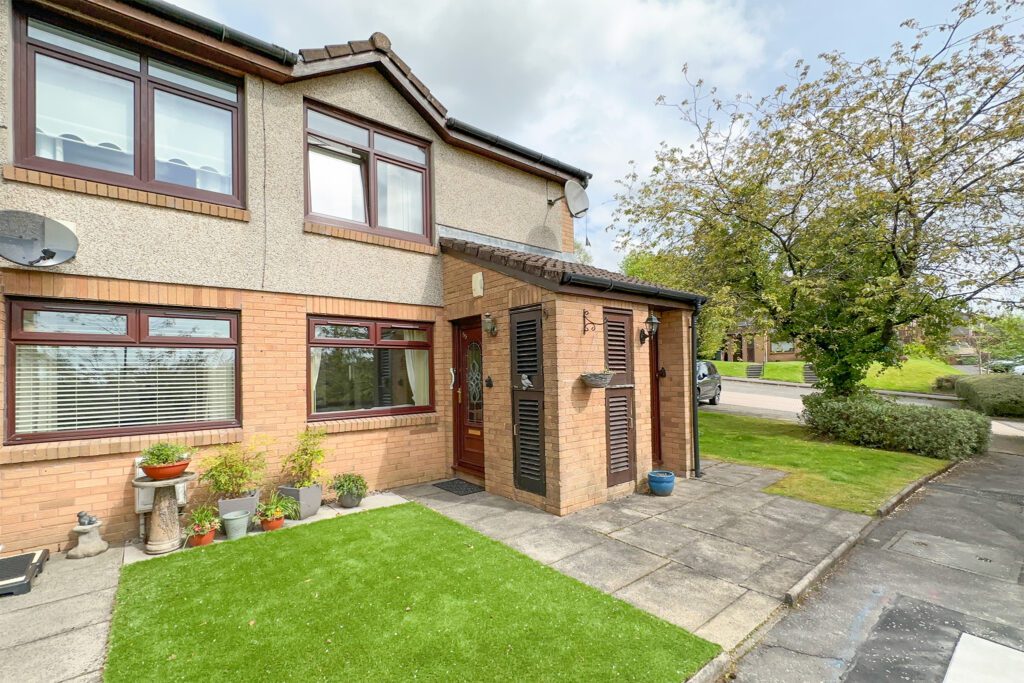 Antonine Gardens, Duntocher McHugh Estate Agents