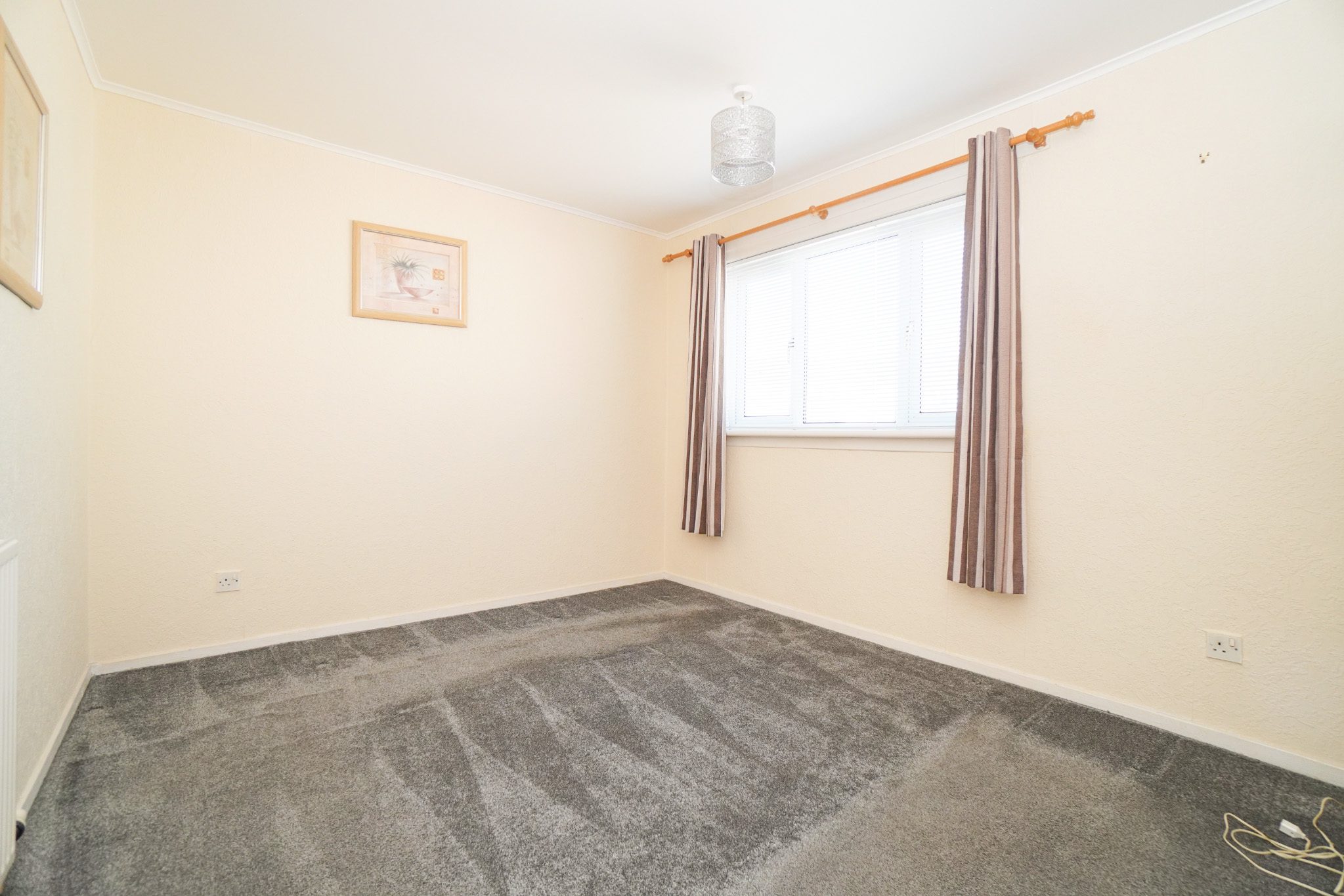 172 Second Avenue, Clydebank McHugh Estate Agents