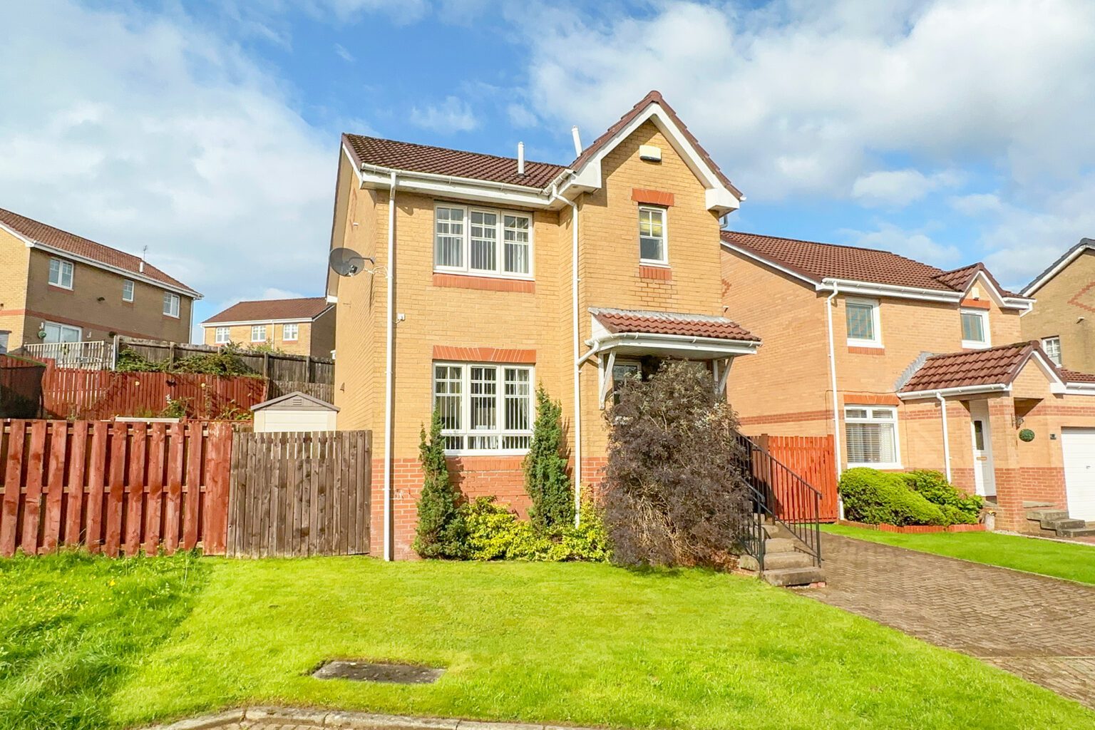 17 Bute Crescent, Old Kilpatrick McHugh Estate Agents