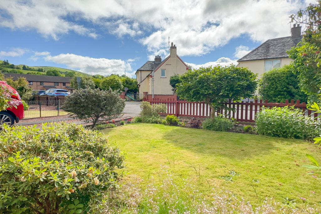 Gavinburn Gardens, Old Kilpatrick McHugh Estate Agents