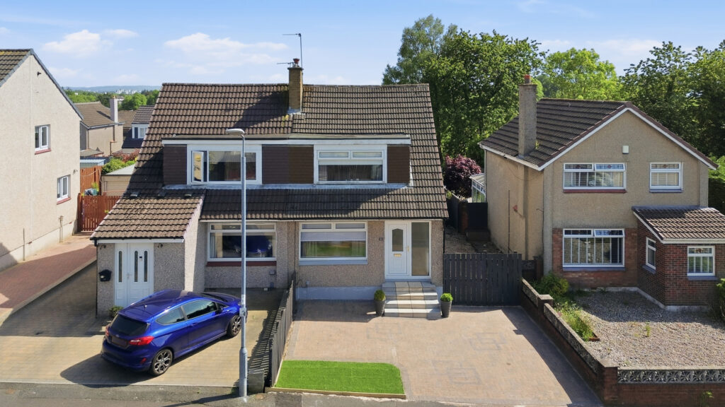 Romanhill Road, Hardgate