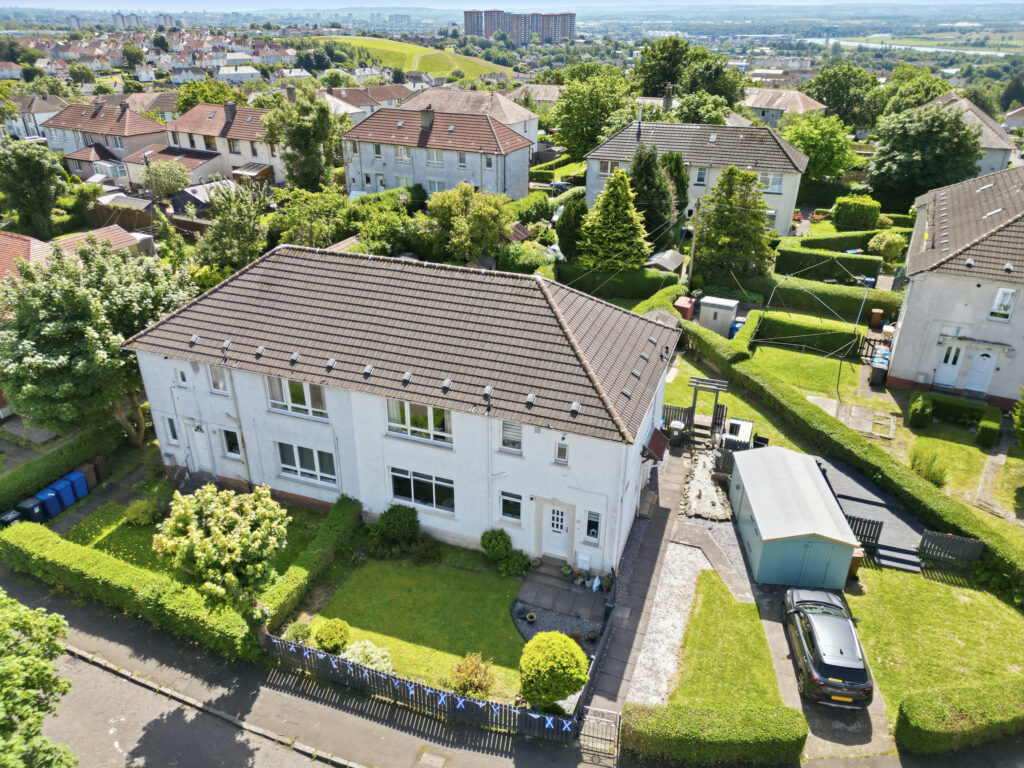 Maple Drive, Parkhall